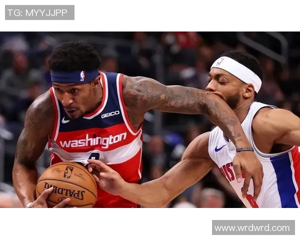 2018年灰熊与太阳激战回顾:一场令人难忘的篮球对决与精彩瞬间 2018年灰熊与太阳激战回顾:一场令人难忘的篮球对决与精彩瞬间