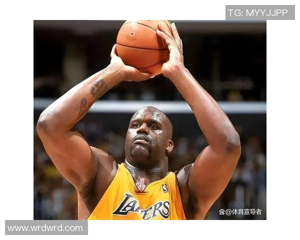 奥尼尔领衔对决篮网传奇之战，重温经典篮球时刻与激情对抗